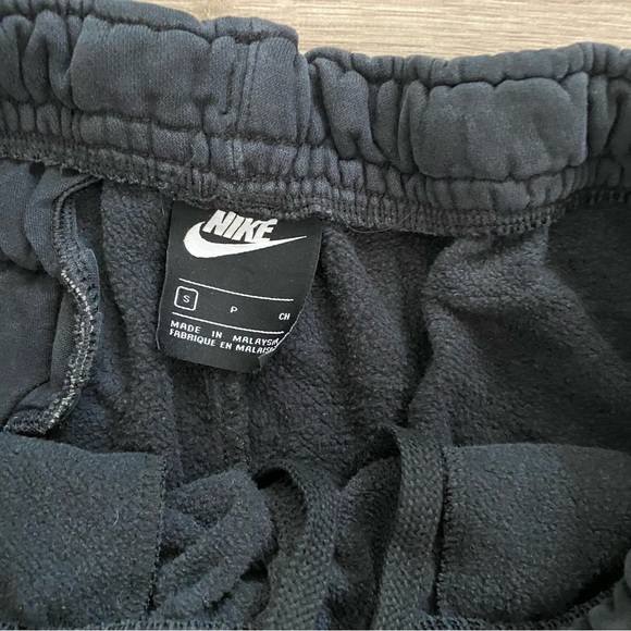 Black Nike Shorts - Picture 3 of 3